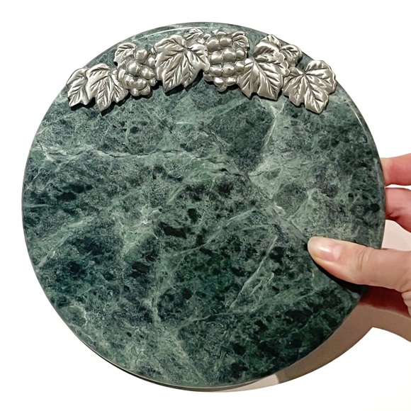 Vintage Green Marble Trivet Hot Plate Serving Stand Silver Grape Vine Leaves - Picture 3 of 8